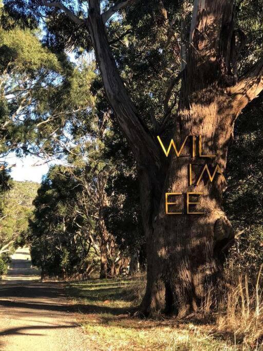 Romantic Getaway - 2 Luxe Outdoor Baths Mount Macedon